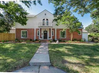 5119 E Douglas Ave, Wichita, KS 67218