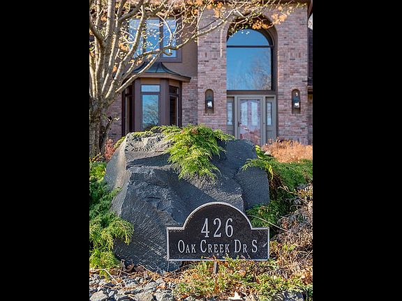 2nd image of 426 Oak Creek Dr S