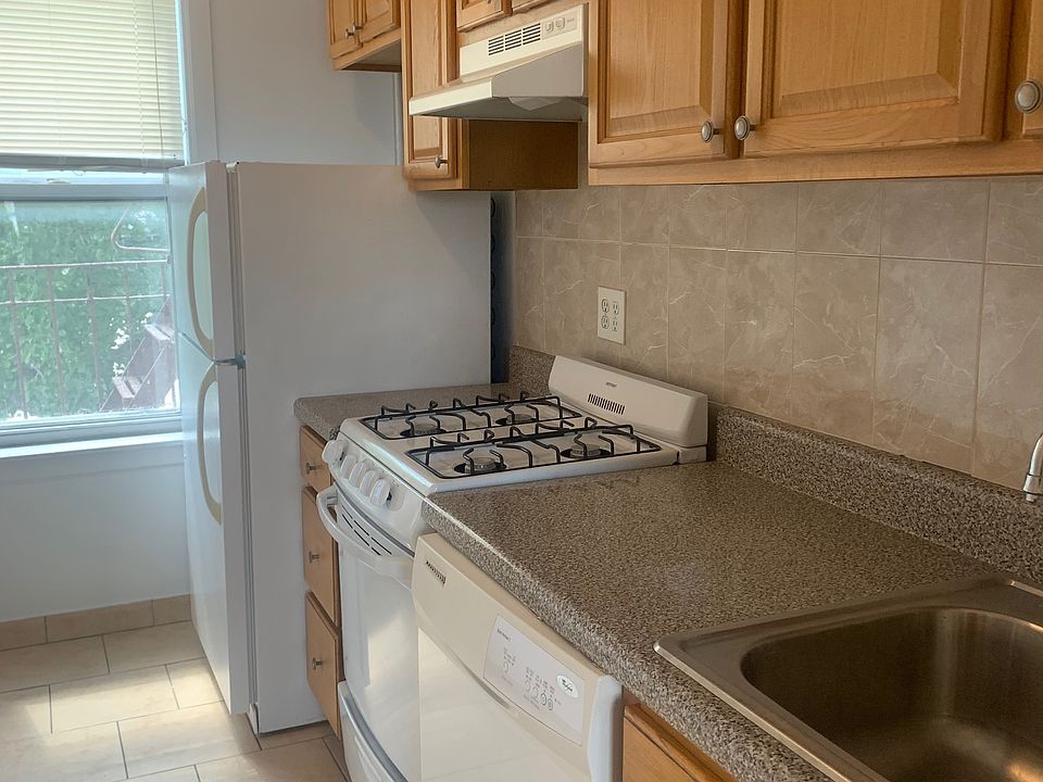 1st image of 4311 Ditmars Blvd #2F