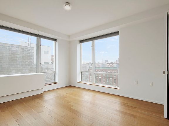 3rd image of 2280 8th Ave APT 7C
