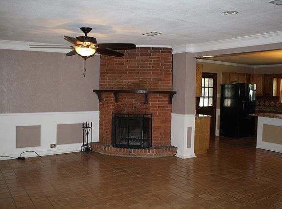 3rd image of 1625 Shady Point Circle Dr