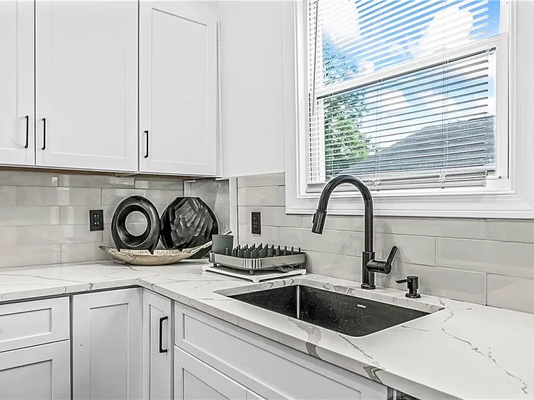 620 Echo St NW — Photo 20