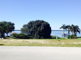608 Sunset Pointe Dr, Lake Placid, FL 33852