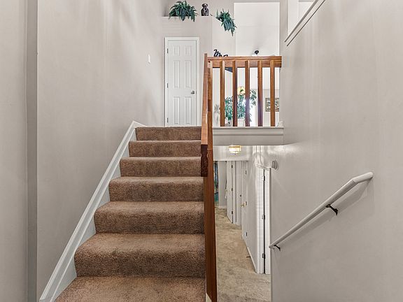 4th image of 342 Platt Dr