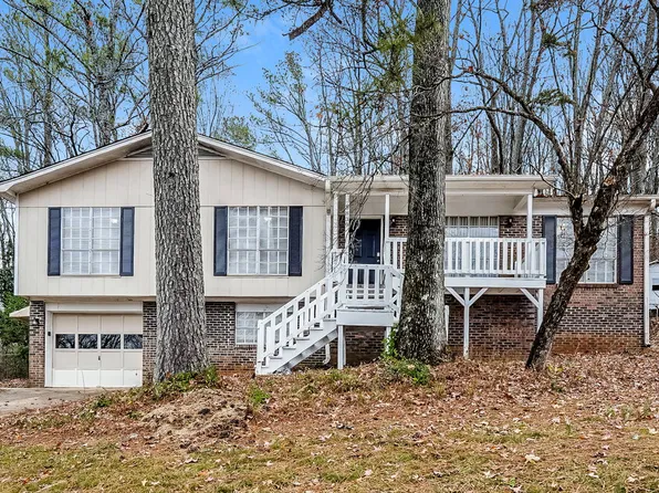 5839 Brenda Dr, Trussville, AL 35173