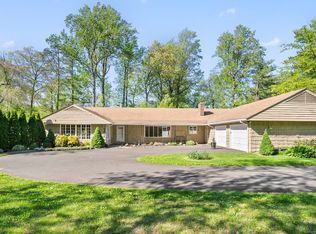 1 Penwood Rd, Bloomfield, CT 06002