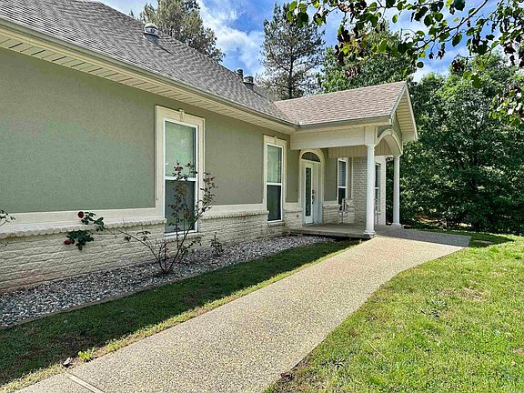 4th image of 780 Brookhill Ranch Rd