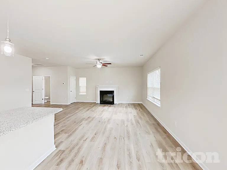 126 Spring Knoll Dr — Photo 3