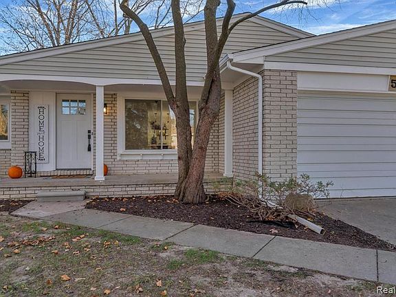 3rd image of 5245 Mill Wheel Dr