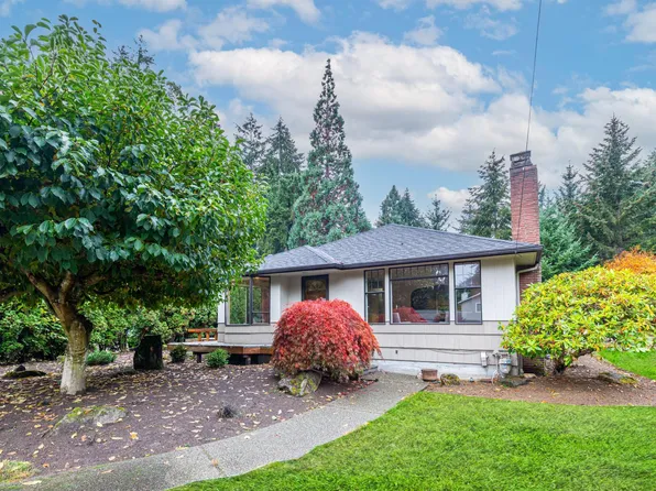 20731 2nd Ave SW, Seattle, WA 98166