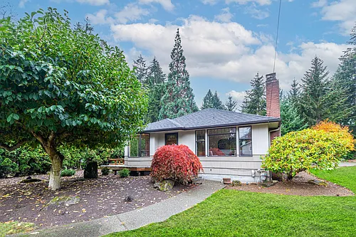 20731 2nd Ave SW Photo 1