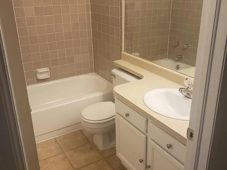 1184 Lily Ct — Photo 5