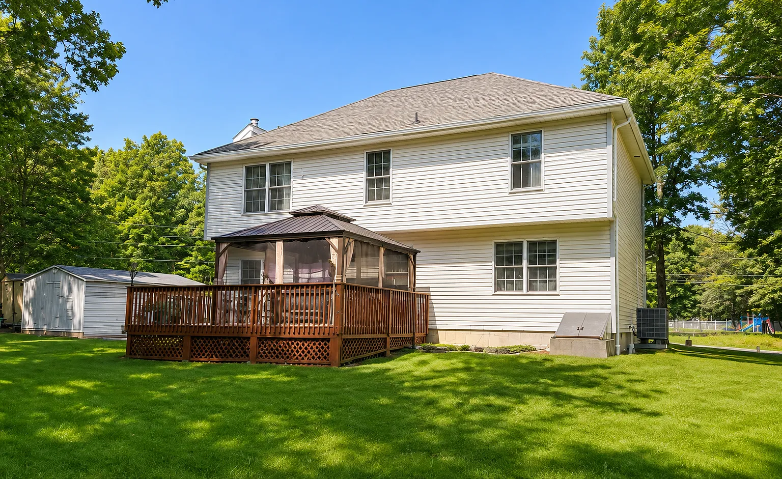 4 bed, 2451 sqft, $2,800 — Photo 3