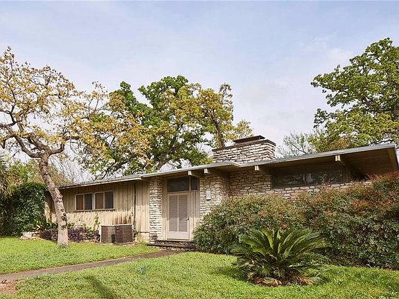 2nd image of 4205 Caswell Ave