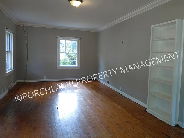 319 E Forest Ave #1 — Photo 4