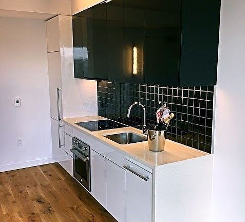 2nd image of 388 Fulton St Unit 612