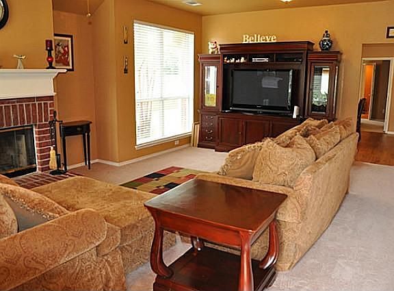 5th image of 3809 Barrington Dr