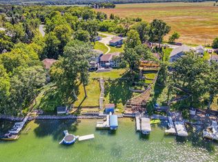 N8458 Booth Lake Hts, East Troy, WI 53120