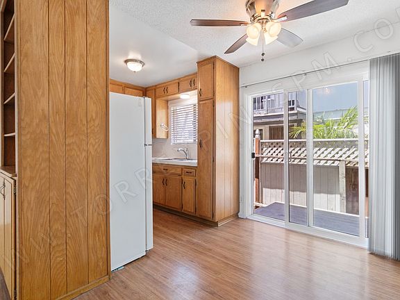 4th image of 3710 Yosemite St APT 3