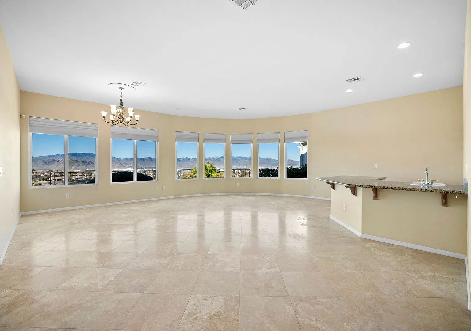 Stunning Sun City Anthem Home with Views — Photo 4