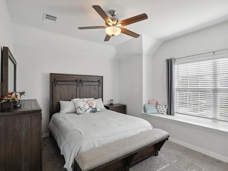 2804 Fireside Ln — Photo 14