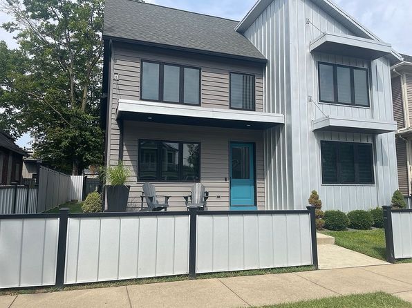 74 Adams Ave