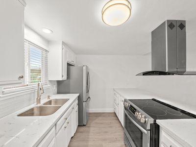 5696 Hillsdale Blvd, Sacramento, CA, 95842