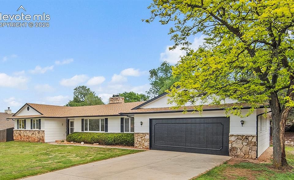 1st image of 483 Crystal Hills Blvd