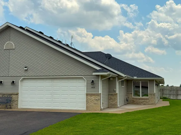 1423 Fairview Ln, Little Falls, MN 56345
