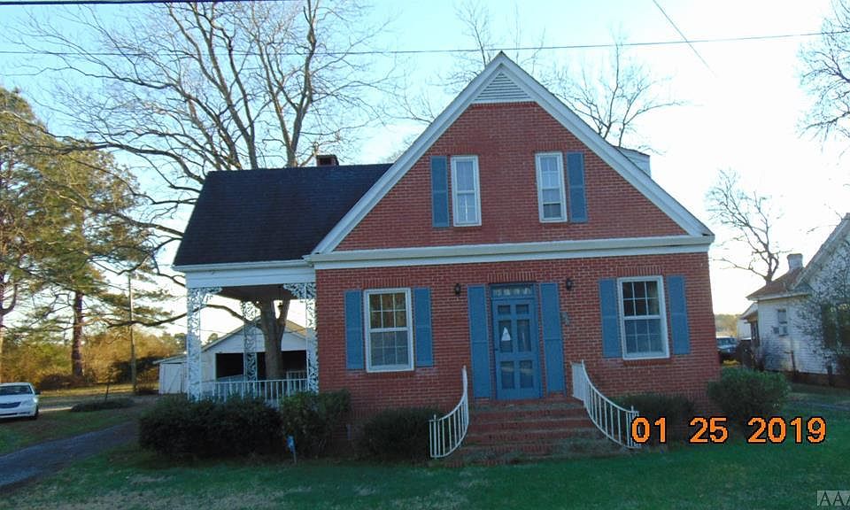 1st image of 220 E Jackson St