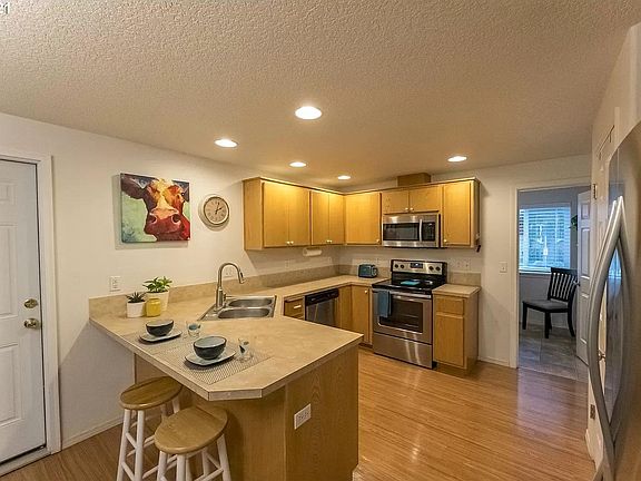 3rd image of 2511 D St