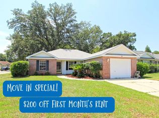 701 Thornwood Pl, Pensacola, FL 32514