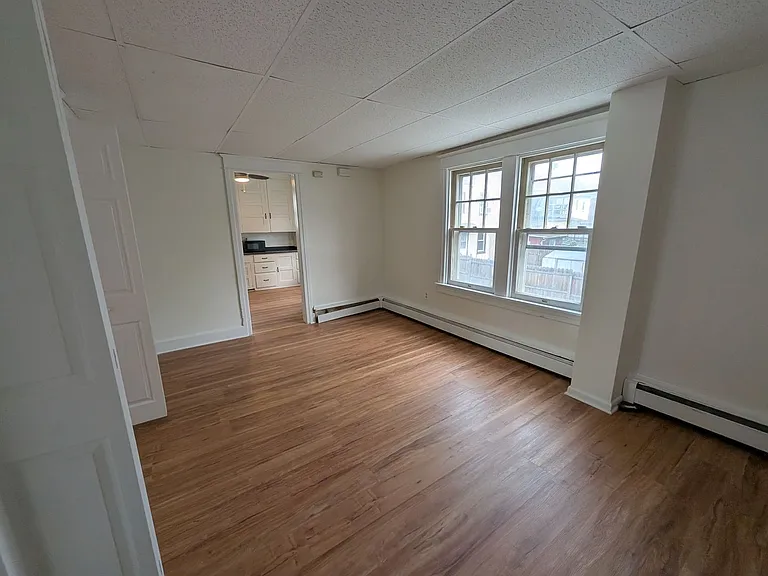 311 Jefferson Ave — Photo 6