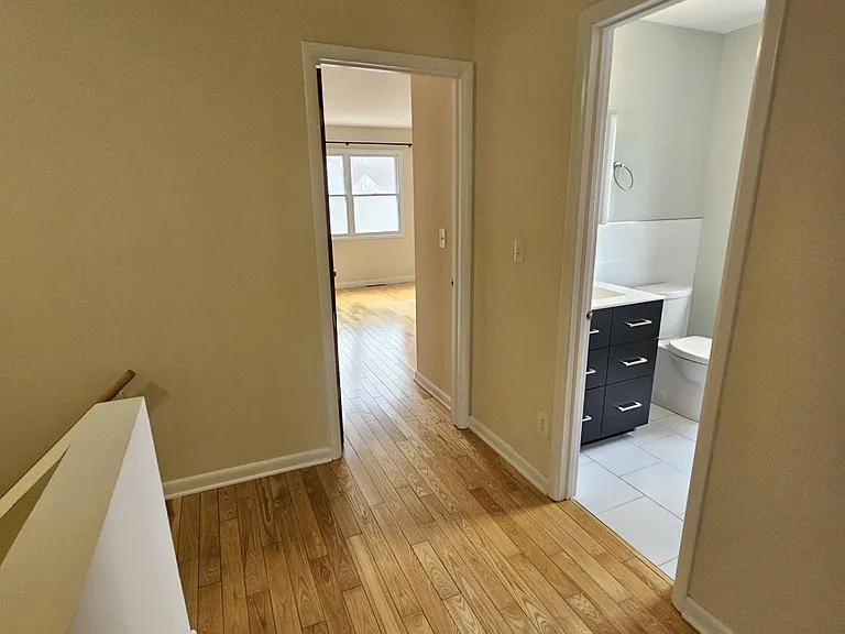 33 Cooks Ct — Photo 8