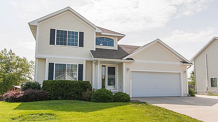 1st image of 2113 NW Parkridge Dr