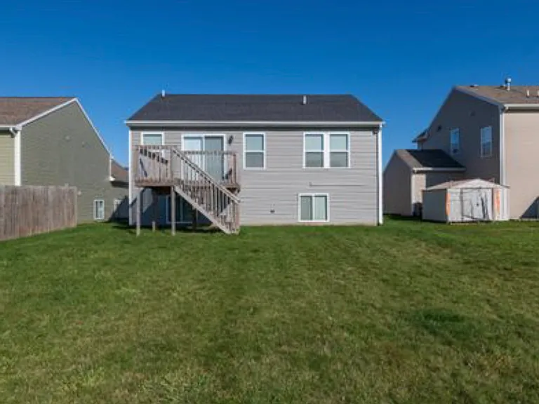 1205 Gardner Pond Ln — Photo 35