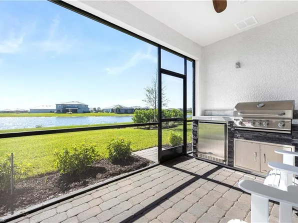 20039 Kingmont Dr, Estero, FL 33928