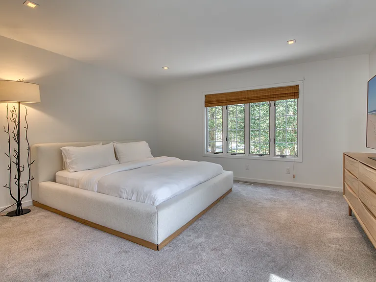 194 Woodbine Dr — Photo 8