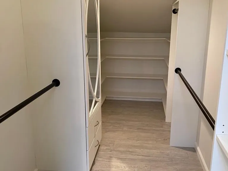 9820 Estrella Dr — Photo 3