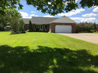 540 Ransom Rd, Lancaster, NY 14086