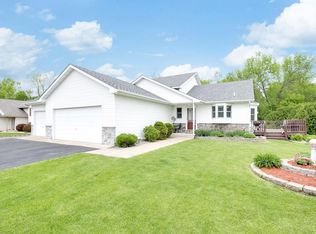 10936 Ridge Point Blvd, Chisago City, MN 55013