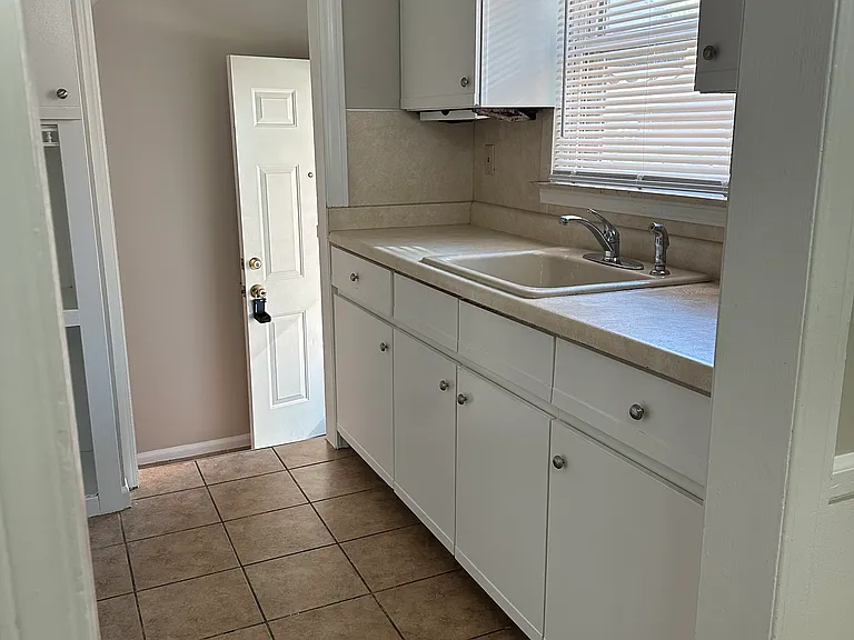 3520 Huron St — Photo 16