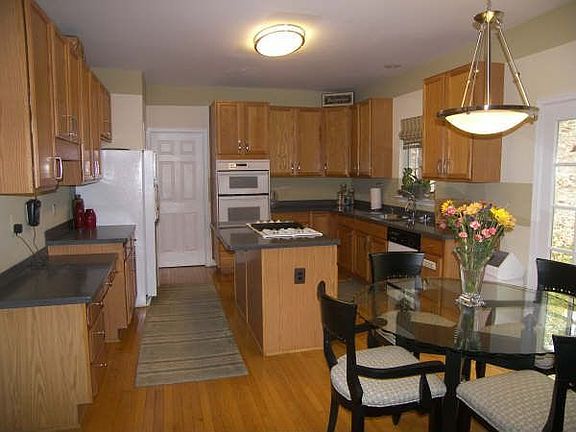 Kitchen/ Breakfast area