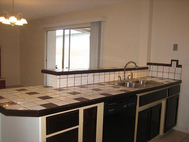 2nd image of 3302 W Christy Dr