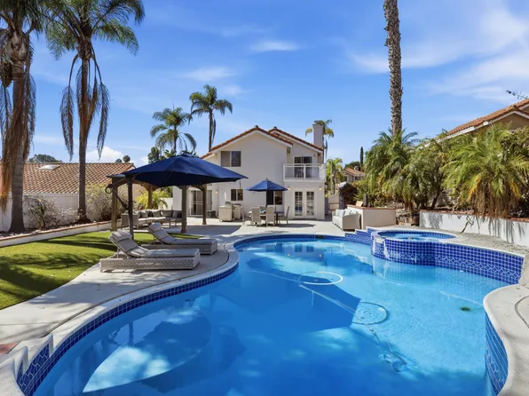 1694 Marbella Dr, Vista, CA 92081