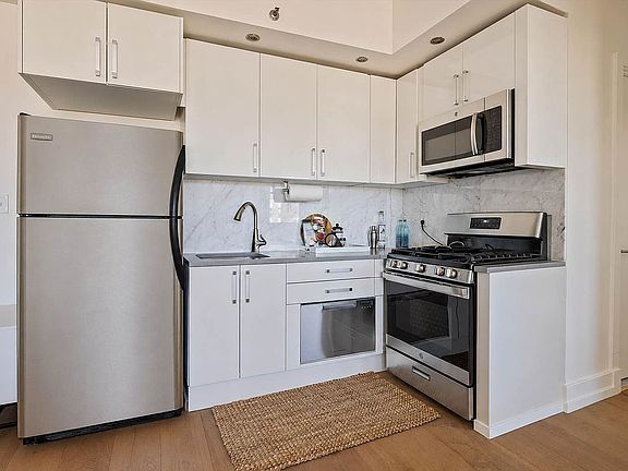 5th image of 100 Maspeth Ave APT 5H