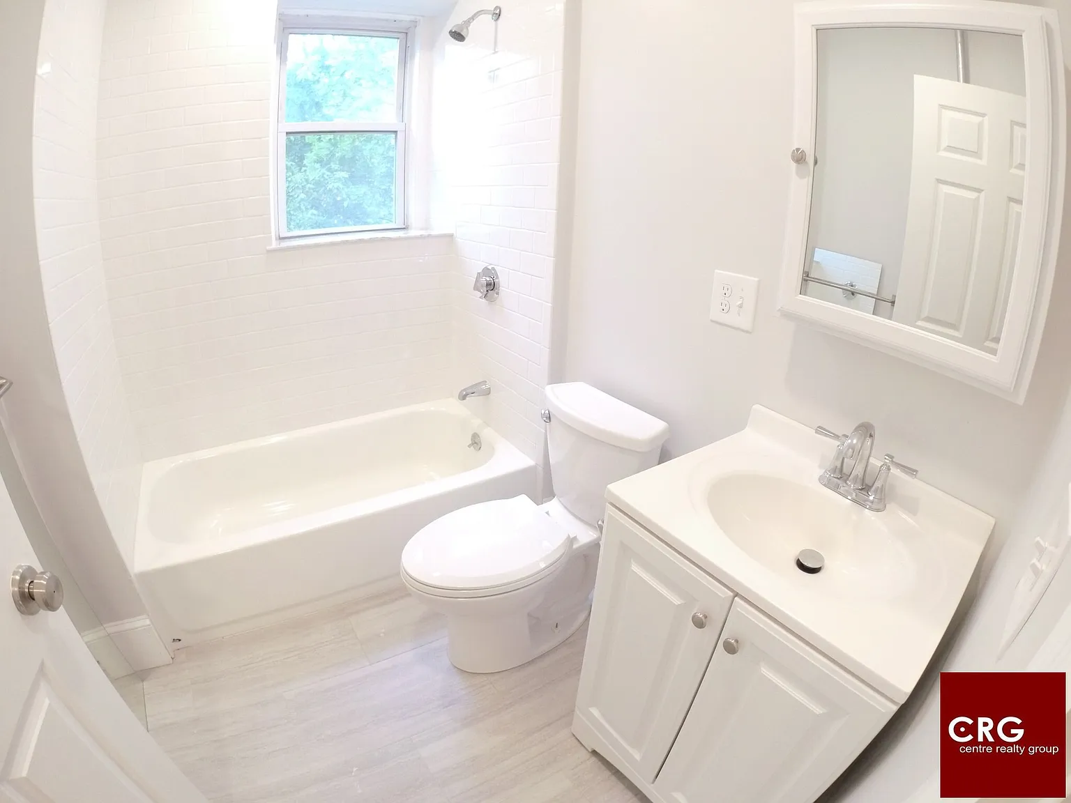 1 bed, 1.0 bath, $2,600 — Photo 2