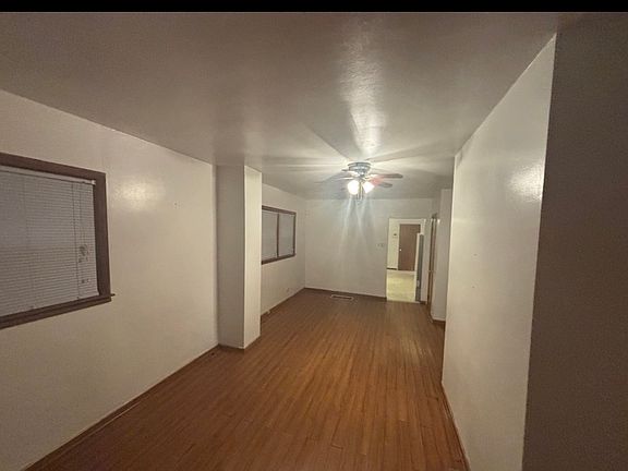 3rd image of 13515 S Baltimore Ave