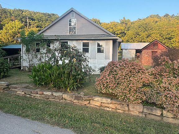 2nd image of 1288 Old Corbin Rd