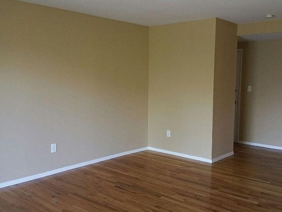 3rd image of 1 Cresthill Dr #4B